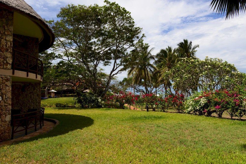 Ledger Plaza Bahari Beach Dar es Salaam Exterior photo